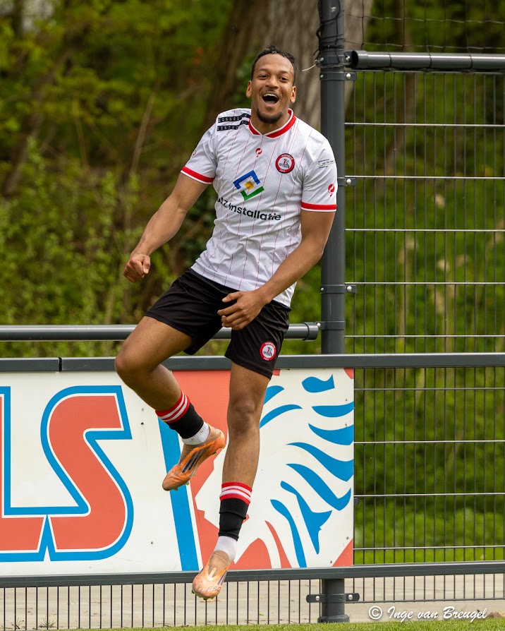 VV Brielle wint met 0-2 bij en van VVGZ